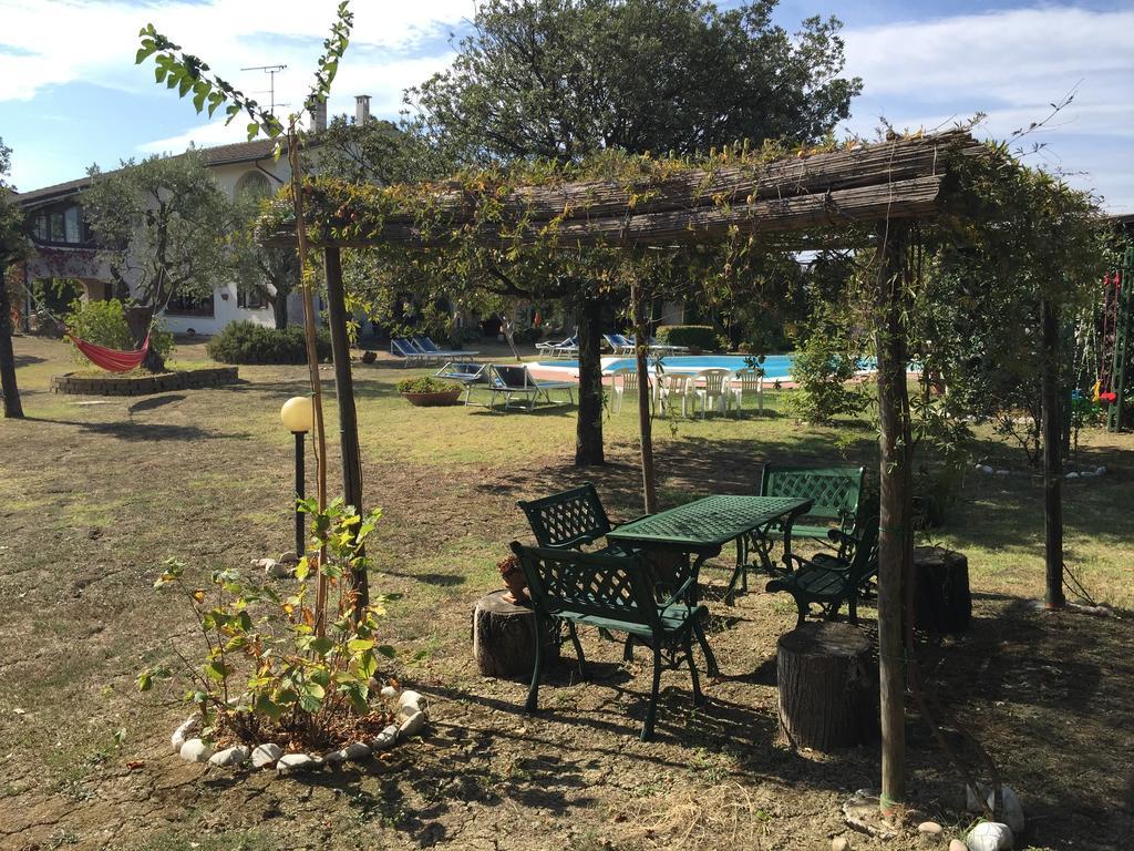 Villa Dolcevita San Costanzo Ngoại thất bức ảnh