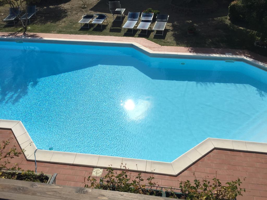Villa Dolcevita San Costanzo Ngoại thất bức ảnh