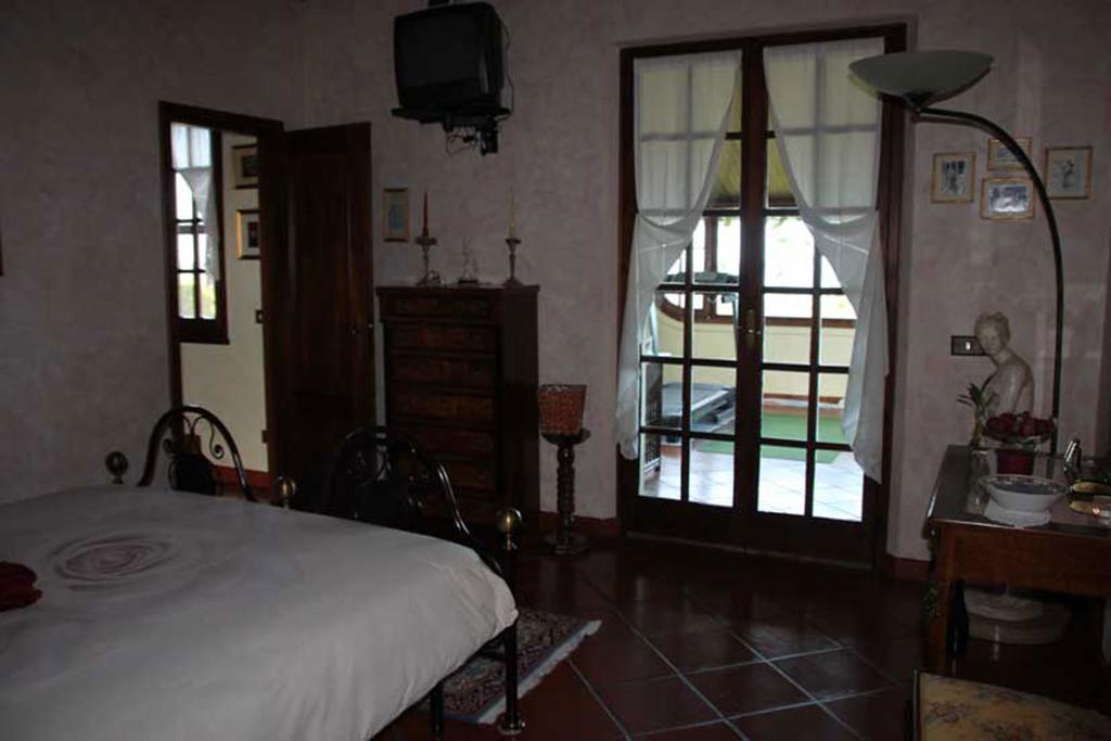 Villa Dolcevita San Costanzo Phòng bức ảnh